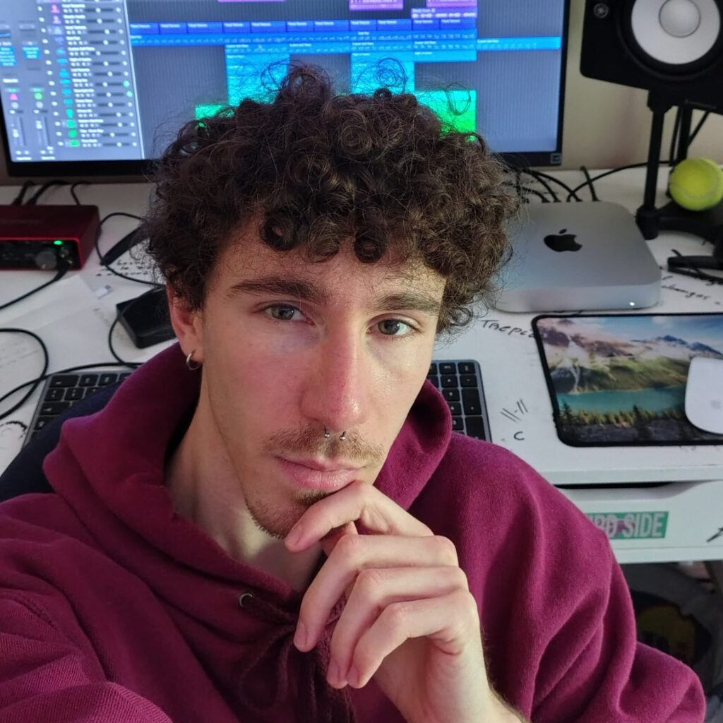 GABRIELE DI FRANCO| CORSO MUSICA PER FILM 2024 | Subito dopo il corso ha lavorato sulla serie“ Estranei” regia di Cosimo Alemà prodottada RaiCom